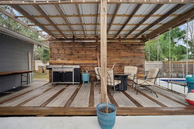 16915 CUMBERMOORE LANE, Umatilla, FL 32784