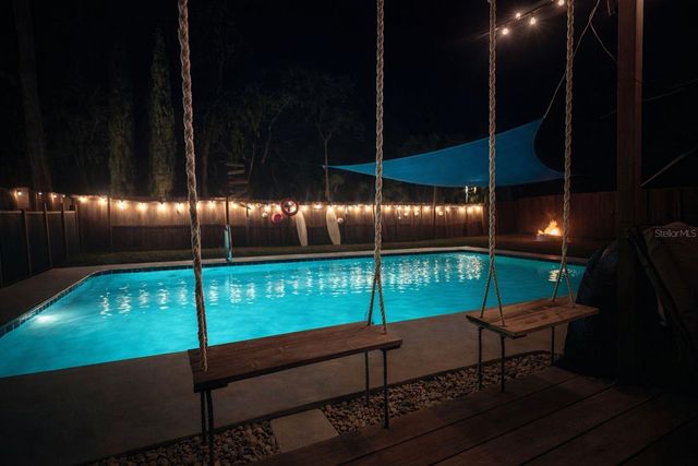 16915 CUMBERMOORE LANE, Umatilla, FL 32784