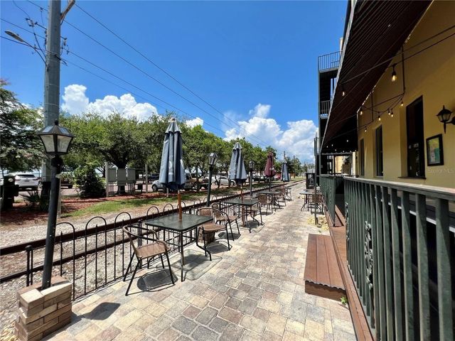 16915 CUMBERMOORE LANE, Umatilla, FL 32784