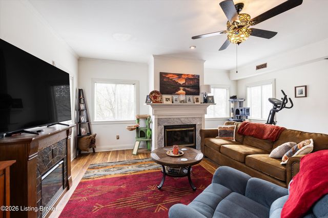 750 Zorn Ave 52, Louisville, KY 40206