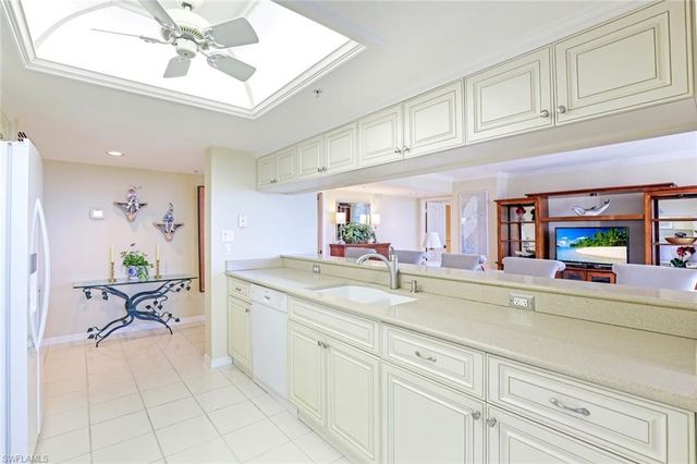 6573 Marissa LOOP # 1902, Naples, FL 34108