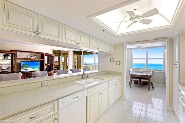 6573 Marissa LOOP # 1902, Naples, FL 34108