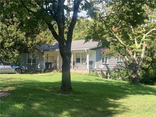 924 Sunset Road, Clemmons, NC 27012