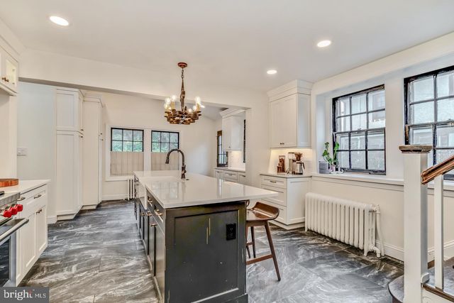 114 LLANFAIR RD, Ardmore, PA 19003