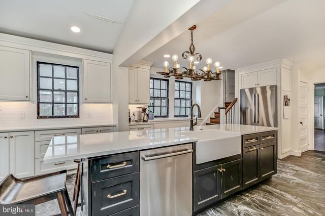 114 LLANFAIR RD, Ardmore, PA 19003