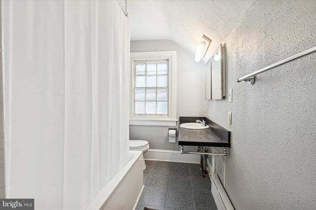 114 LLANFAIR RD, Ardmore, PA 19003