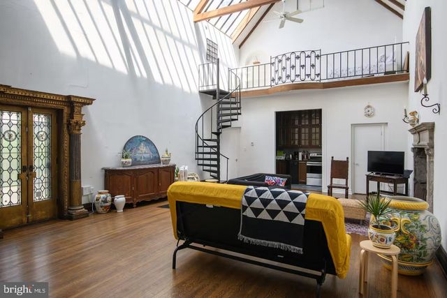 114 LLANFAIR RD, Ardmore, PA 19003