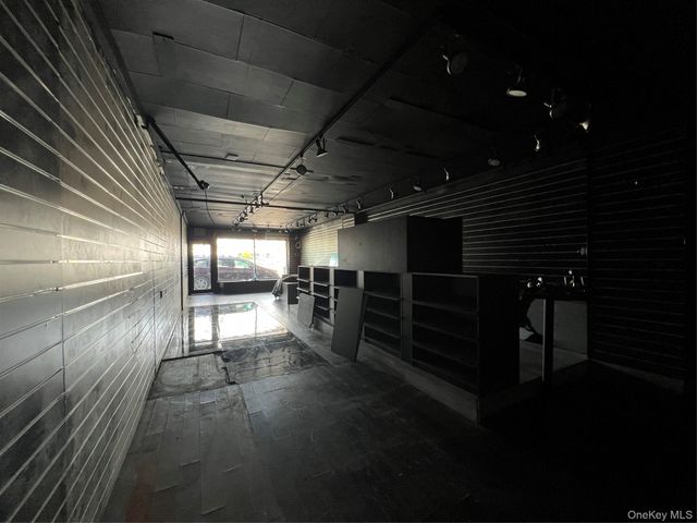 142-146 Shore Road 144, Port Washington, NY 11050