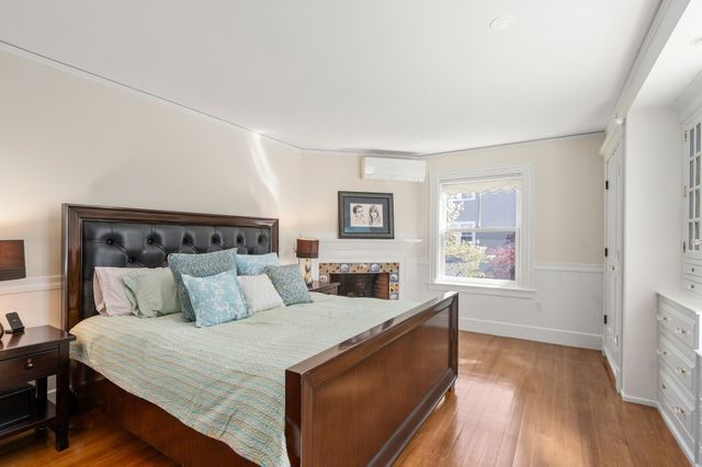 9 Farrar Street 9, Cambridge, MA 02138