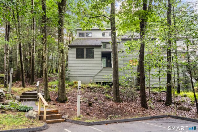 337 Ledge Drive 337, Torrington, CT 06790
