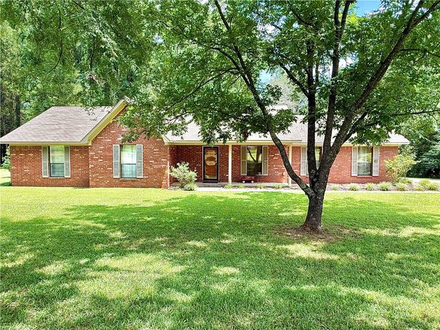 801 Meadowrue Road, Russellville, AR 72802
