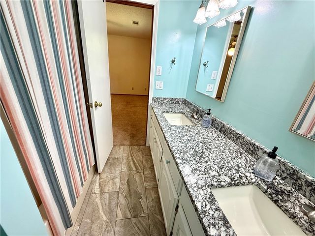 801 Meadowrue Road, Russellville, AR 72802