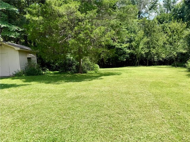 801 Meadowrue Road, Russellville, AR 72802