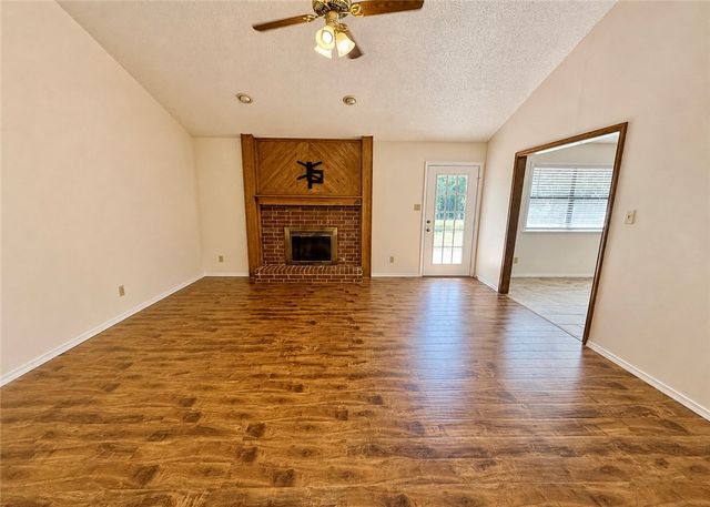 801 Meadowrue Road, Russellville, AR 72802