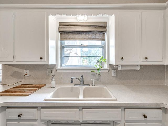 624 E 26th Street, Edmond, OK 73013