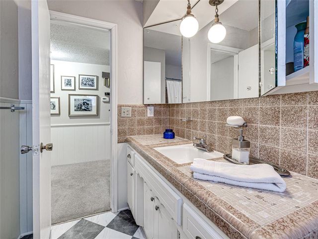 624 E 26th Street, Edmond, OK 73013