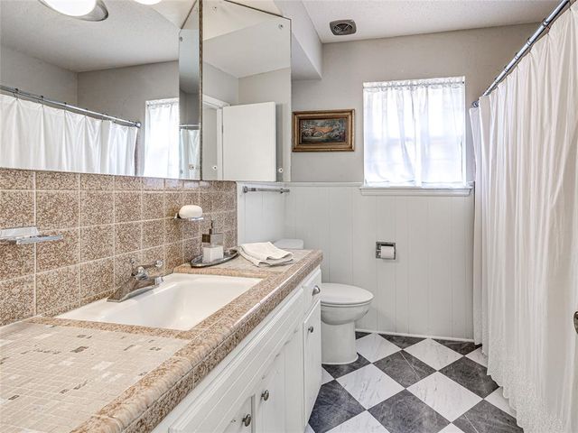 624 E 26th Street, Edmond, OK 73013