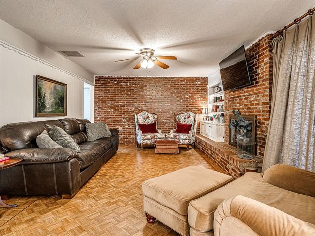 624 E 26th Street, Edmond, OK 73013