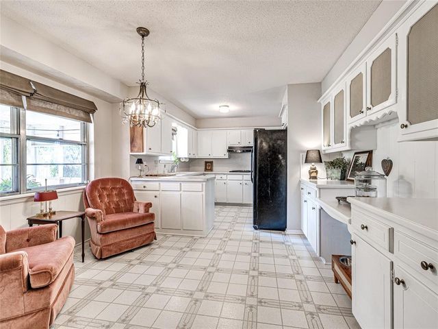 624 E 26th Street, Edmond, OK 73013