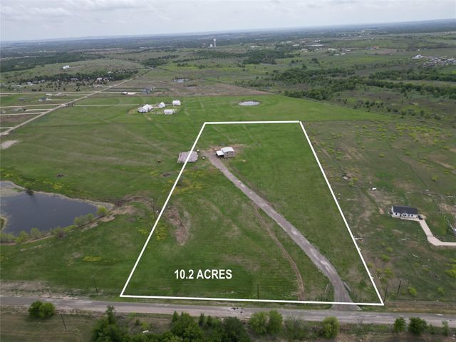 2500 CR 466 RD, Elgin, TX 78621