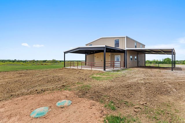 2500 CR 466 RD, Elgin, TX 78621