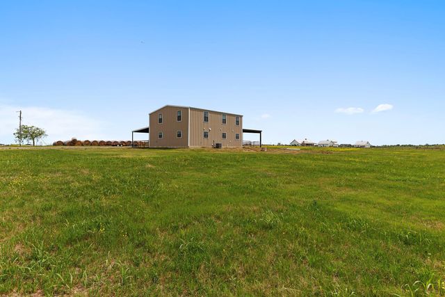 2500 CR 466 RD, Elgin, TX 78621