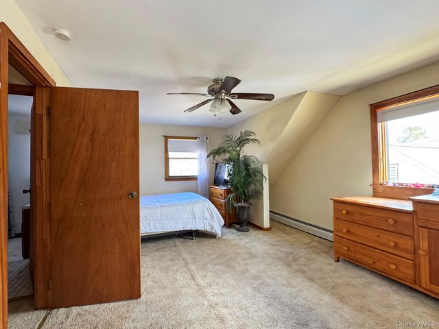 22 Carmen Drive, Poughkeepsie, NY 12603