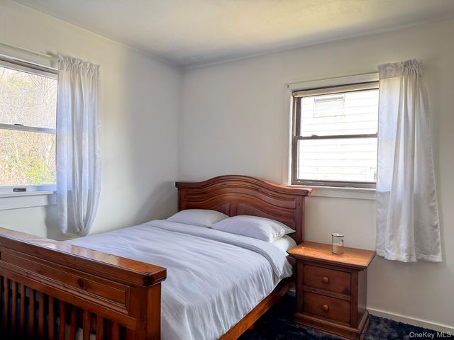 22 Carmen Drive, Poughkeepsie, NY 12603