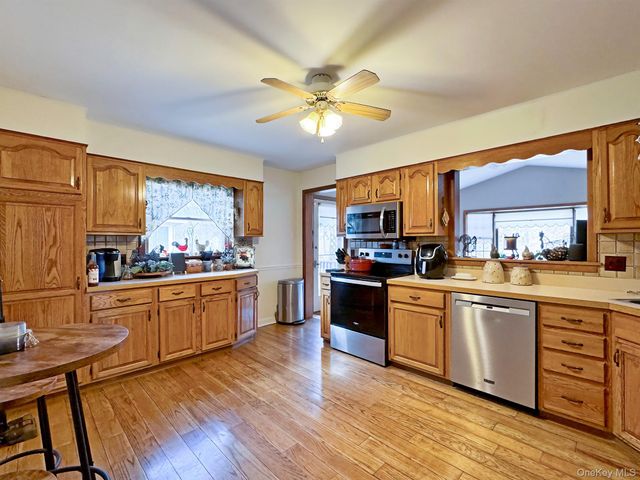 22 Carmen Drive, Poughkeepsie, NY 12603