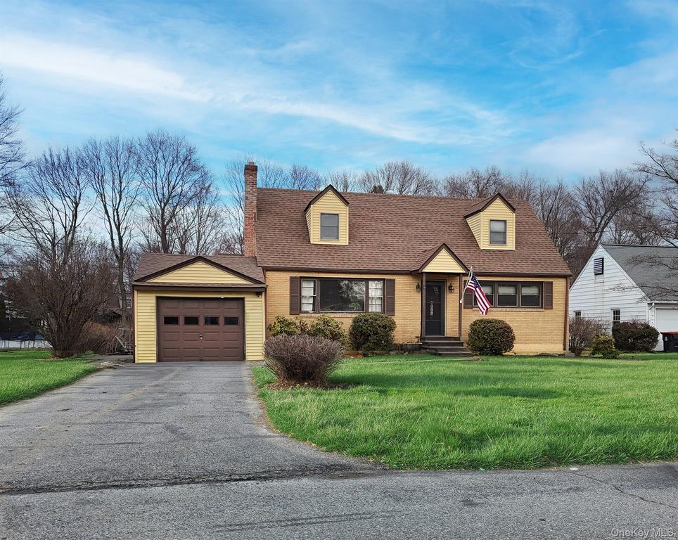 22 Carmen Drive, Poughkeepsie, NY 12603