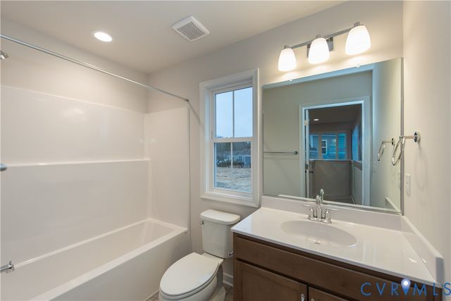 8435 Villetta Pointe Ln, Mechanicsville, VA 23116