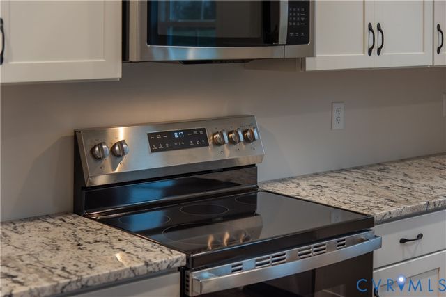 8435 Villetta Pointe Ln, Mechanicsville, VA 23116