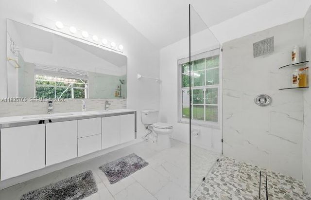 2002 Lake Breeze Court, Wellington, FL 33414