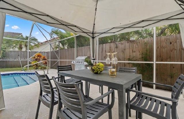 2002 Lake Breeze Court, Wellington, FL 33414