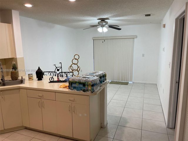 8851 NW 119th Street 6113, Hialeah Gardens, FL 33018