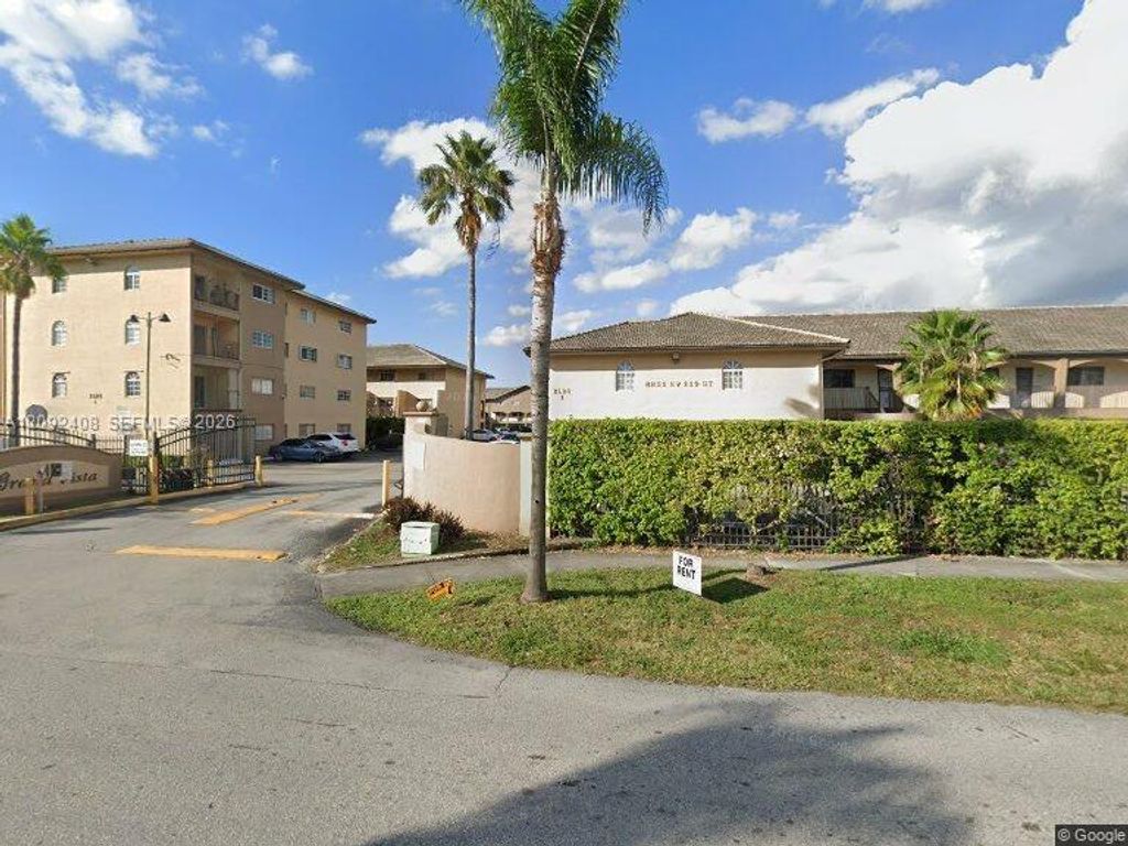 8851 NW 119th Street 6113, Hialeah Gardens, FL 33018