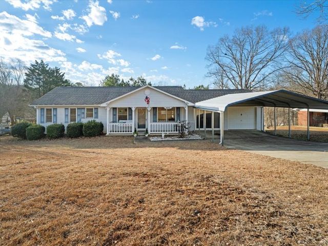 826 White Oak Hill Drive, Seneca, SC 29678
