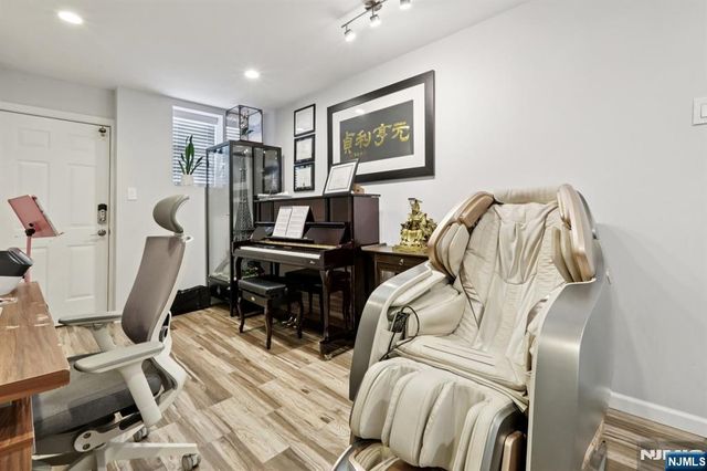 44 Richard Court, River Edge, NJ 07661