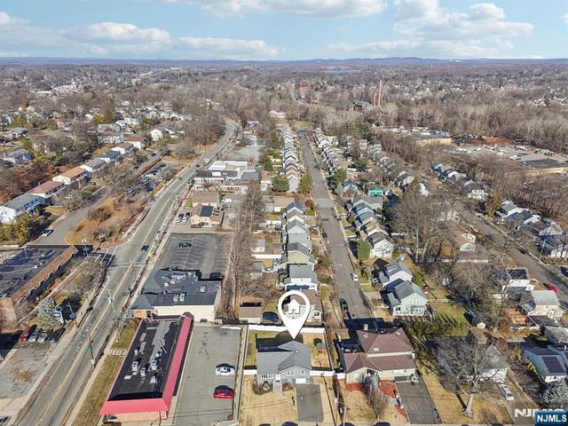 44 Richard Court, River Edge, NJ 07661