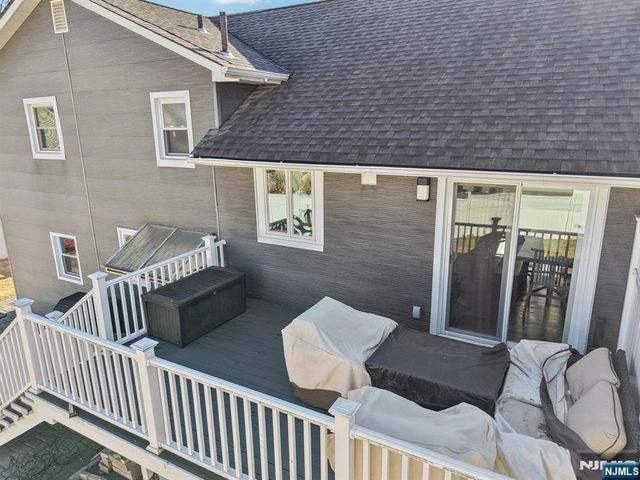 44 Richard Court, River Edge, NJ 07661