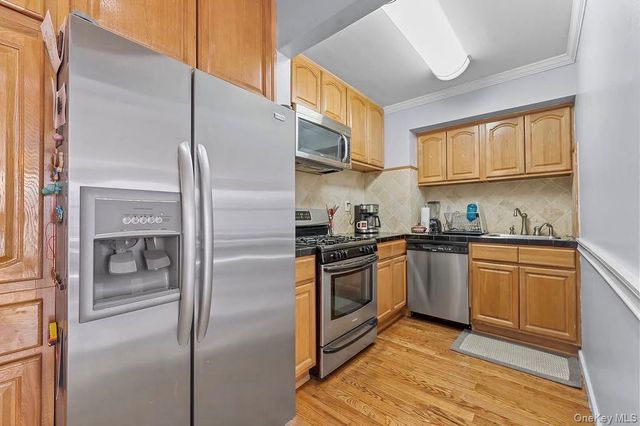 5803 Calloway Street 4EE, Corona, NY 11368