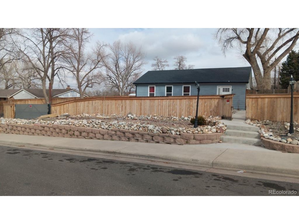3930 Independence Ct, Wheat Ridge, CO 80033