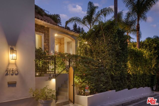 2130 Outpost Drive, Los Angeles, CA 90068