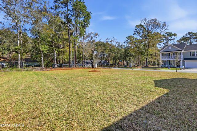 100 Thistle Lane, Beaufort, SC 29907