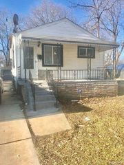 6439 ROSEMONT Avenue, Detroit, MI 48228