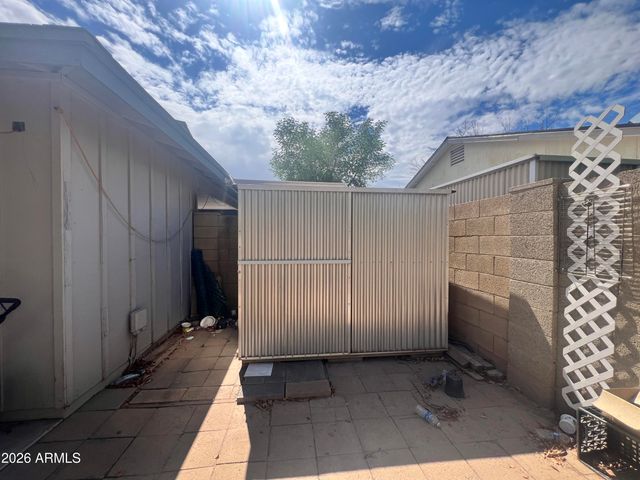 6744 W SAN MIGUEL Avenue, Glendale, AZ 85303