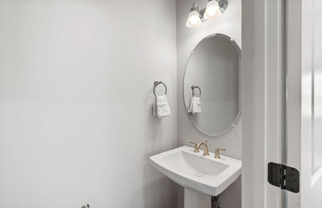 6 Mason Way 63, Woburn, MA 01801