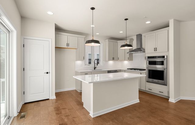 6 Mason Way 63, Woburn, MA 01801