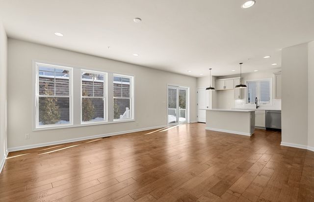 6 Mason Way 63, Woburn, MA 01801