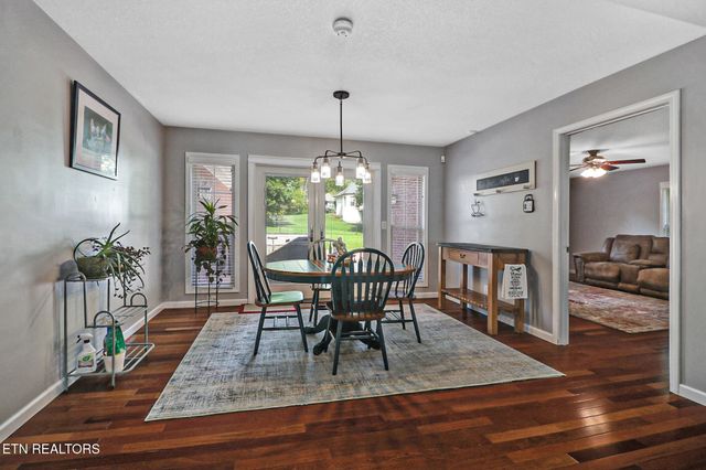 1401 Holiday Drive, Crossville, TN 38555